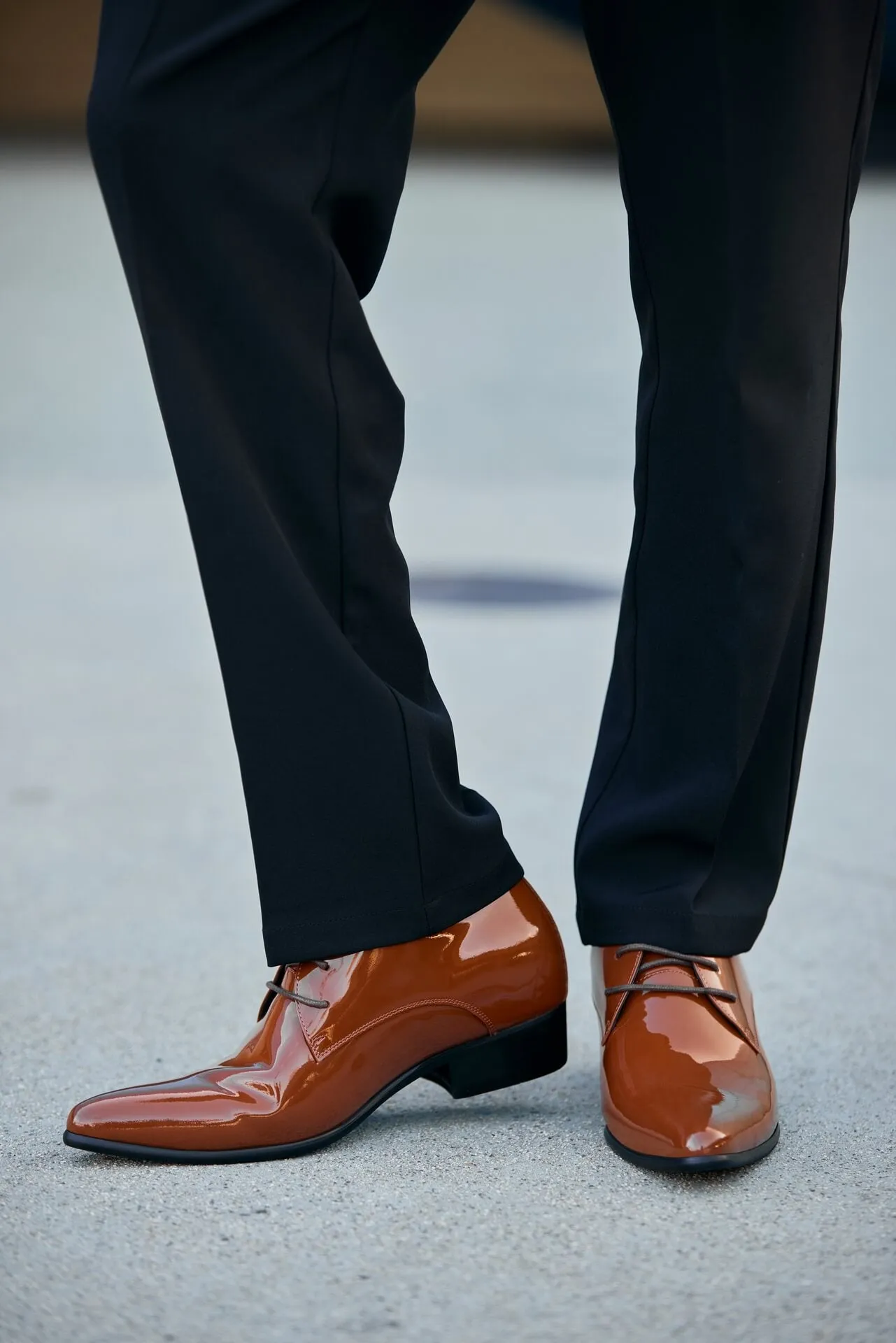 CALTO - K2728 - 2.8 Inches Taller (Light Brown) - Patent Leather Sharp Toe Dress Derbies - Lightweight